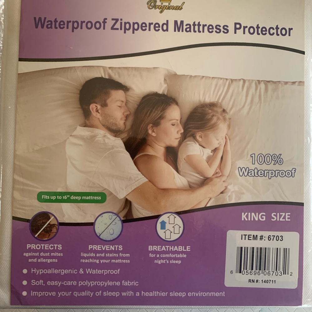 Waterproof Zippered Mattress Protector - White